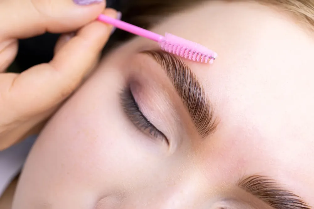 Browlift à Thouars